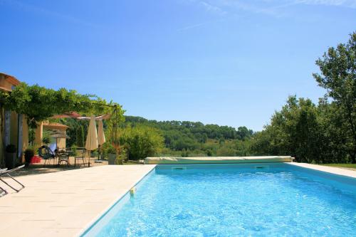 Ferienhaus mit Pool für 6 Personen im Süden von Luberon