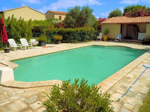 Villa mit Pool in der Provence